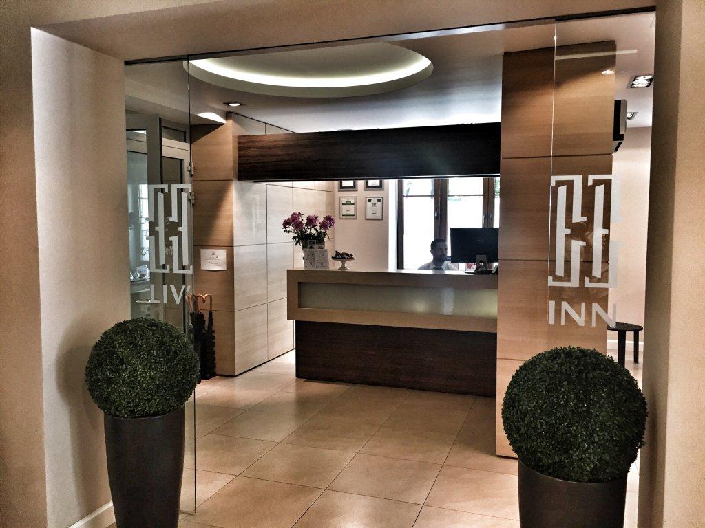 Liv'Inn Aparthotel Красков Екстериор снимка