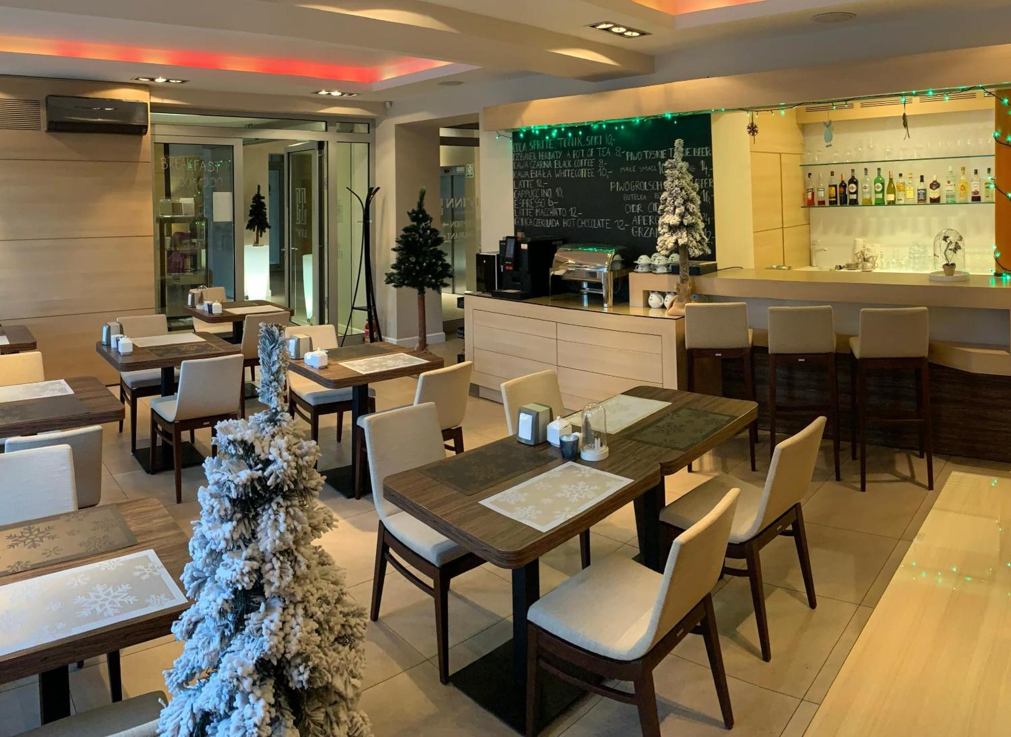 Liv'Inn Aparthotel Красков Екстериор снимка
